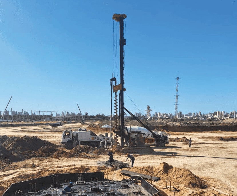 estacas-helice-continua-em600-equipamentos-gng