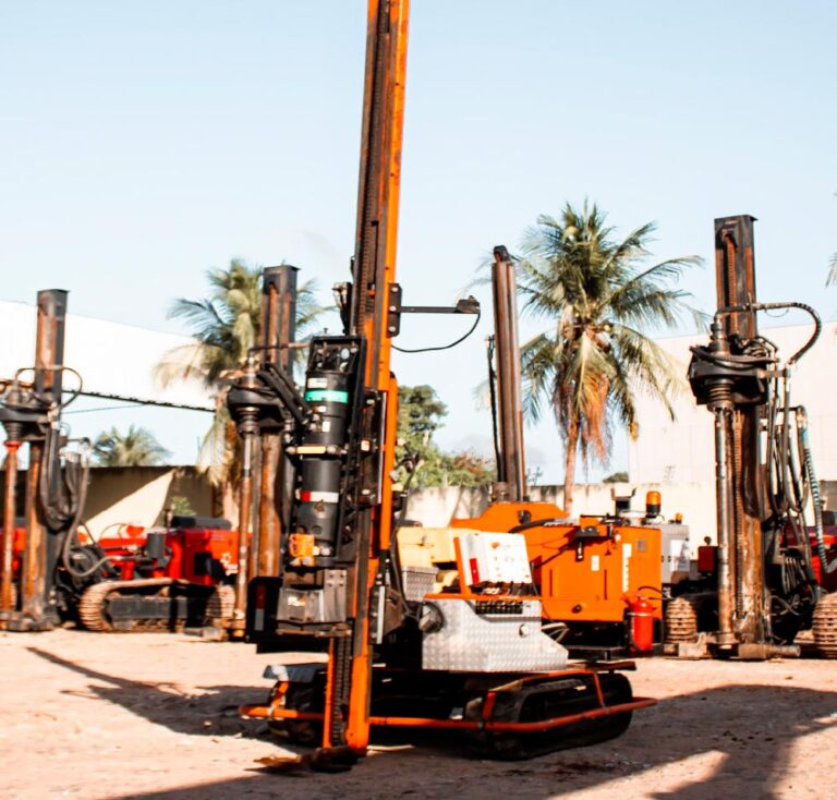 gaik-hre-400w-inca-piling-gng-special-foundations-equipment