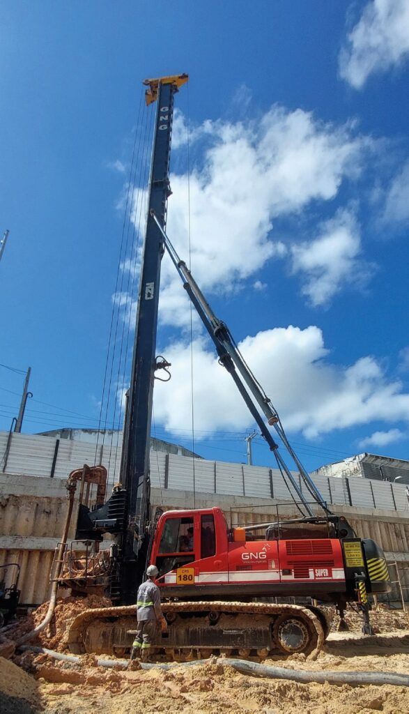 gng-special-foundations-equipment-em800-super-continuous-flight-auger-piles (3)