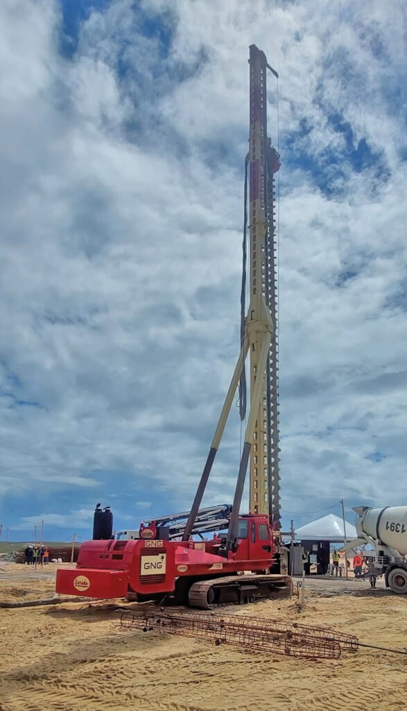 gng-special-foundations-equipment-p135-ev-continuous-flight-auger-piles (2)